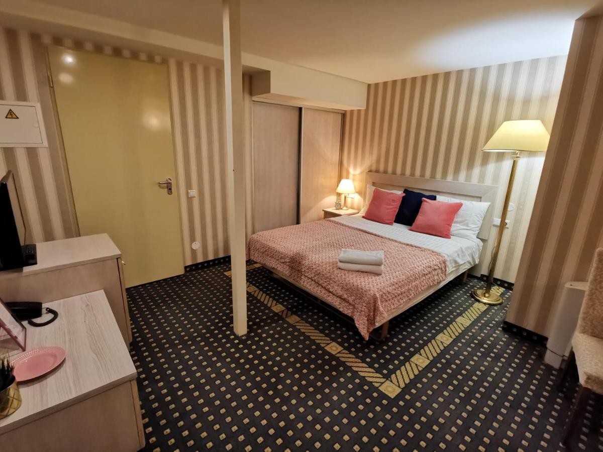 Las Vegas Rooms Вильнюс Экстерьер фото