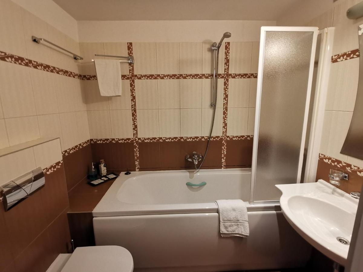 Las Vegas Rooms Вильнюс Экстерьер фото